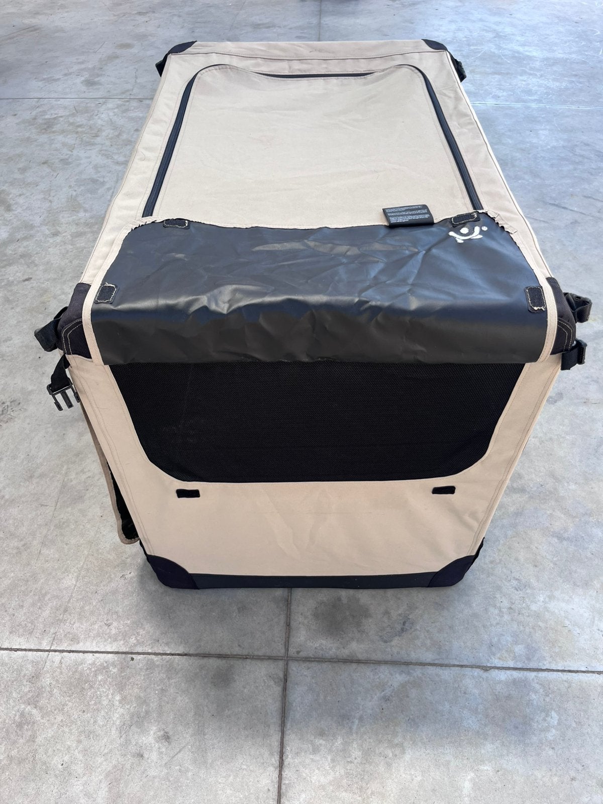 Opvouwbare kennel/bench, Ophalen, Zo goed als nieuw