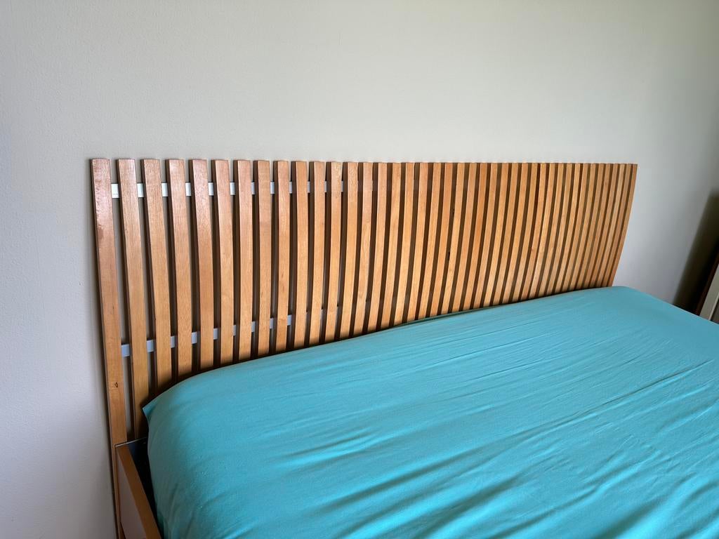 IKEA bed van 160cm breed met traagschuimmatras., Huis en Inrichting, Slaapkamer | Bedden, Ophalen, Gebruikt