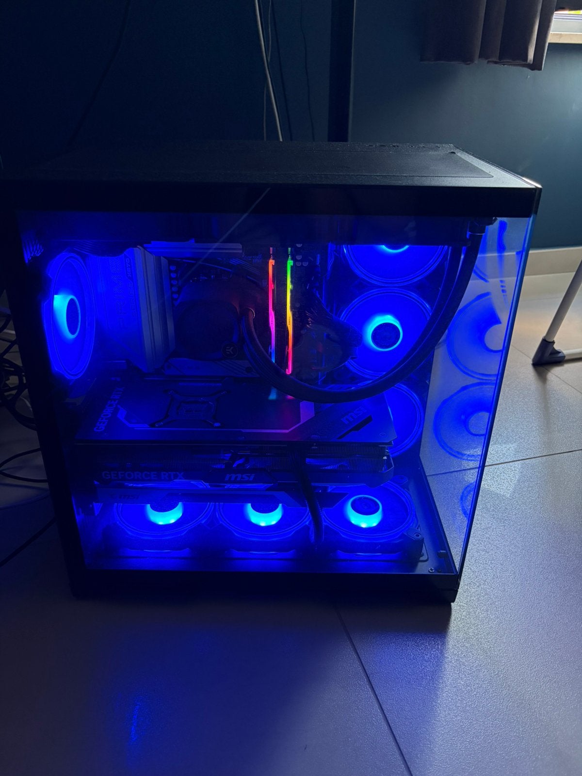 PC Gamer Haut de Gamme - RTX 4080 SUPER / Ryzen 7 7800X3D, Games en Spelcomputers, Ophalen, Zo goed als nieuw