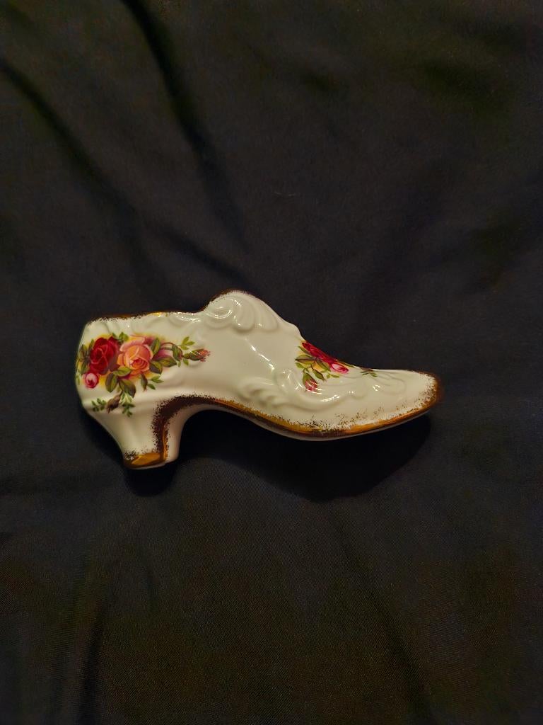 Royal Albert, Enlèvement