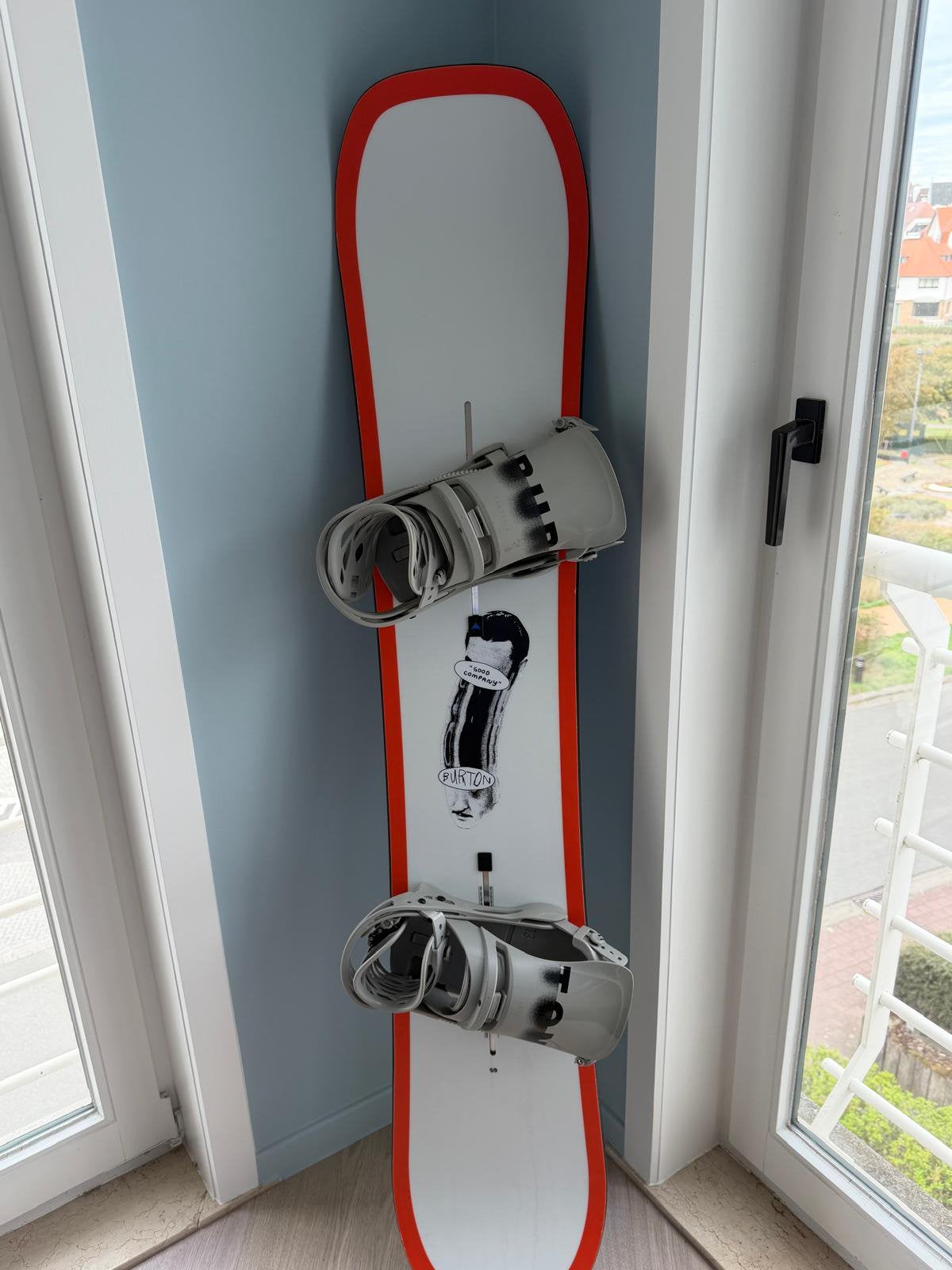 Snowboard Burton 1x d'occasion, Sports & Fitness, Snowboard, Enlèvement, Comme neuf, Planche