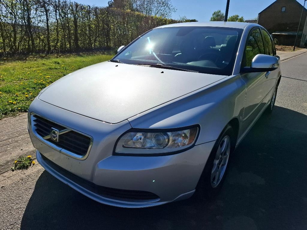 Volvo S40 1.6D 110 Drive Summum Full Options 4-Deurs 2010, Auto's, Volvo, Voorwielaandrijving, Zwart, 4 cilinders, Navigatiesysteem
