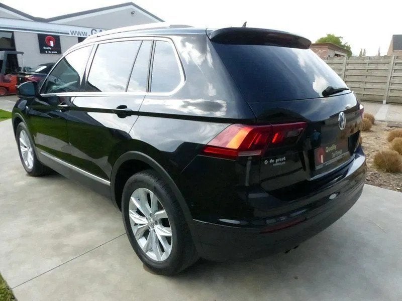 Volkswagen Tiguan Elektr koffer, camera + PDC, adapt Cruise, Auto's, Automaat, 4 cilinders, Zwart, Bedrijf