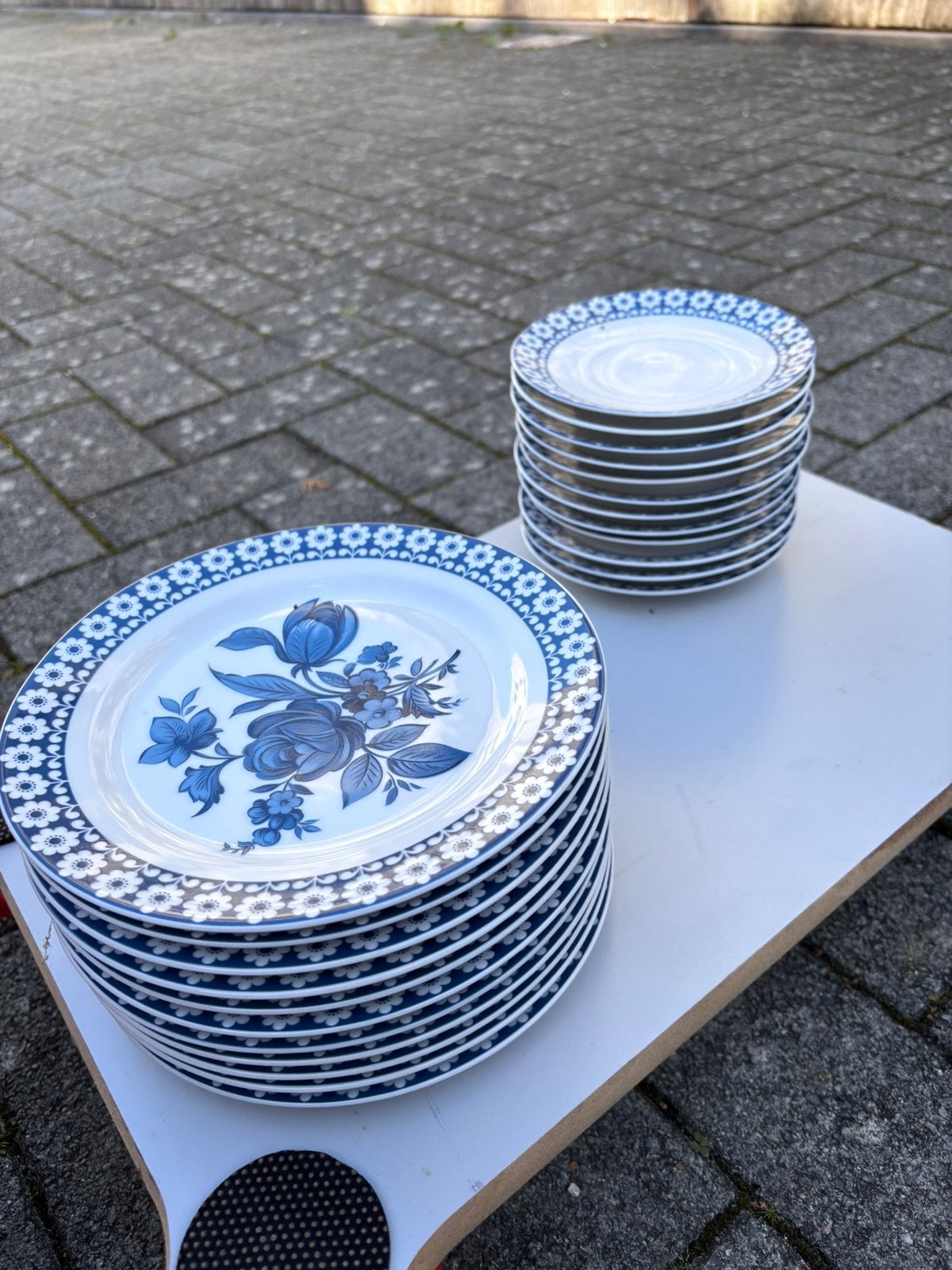 Servies perfecte staat, Ophalen
