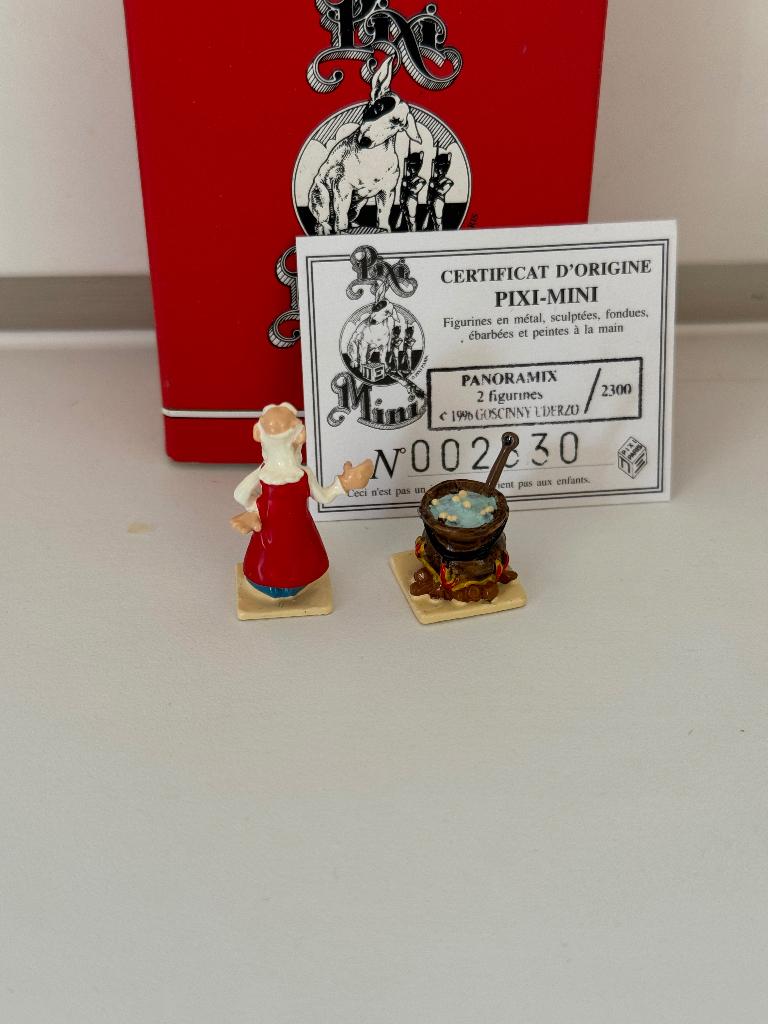 Panoramix 2 figuren - pixi - Asterix - minidorp, Ophalen of Verzenden
