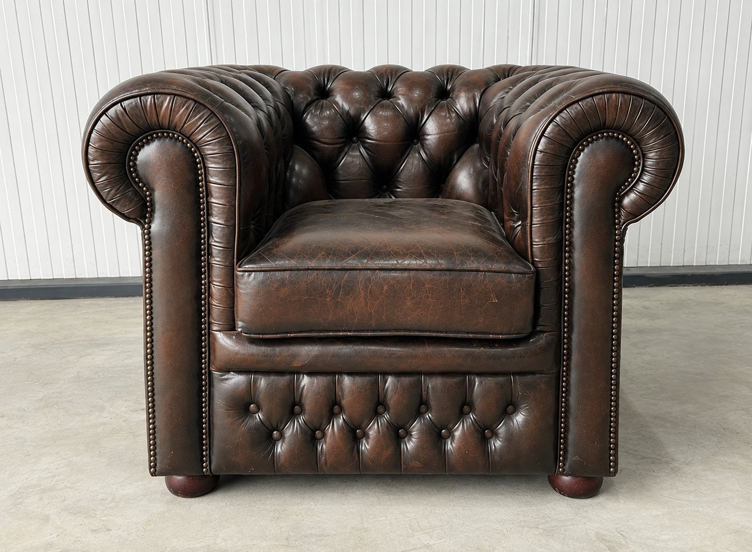 Delta Chesterfield, Enlèvement, Comme neuf
