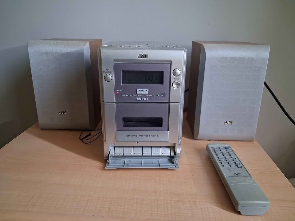 Chaine hifi radio-cd-cassette, Enlèvement, Utilisé, Deck cassettes ou Lecteur-enregistreur de cassettes, JVC