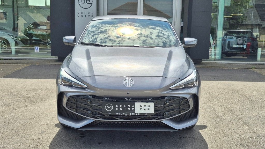 MG MG3 Hybrid+  Luxury, Auto's, Zwart, 4 cilinders, Bedrijf, 5 zetels