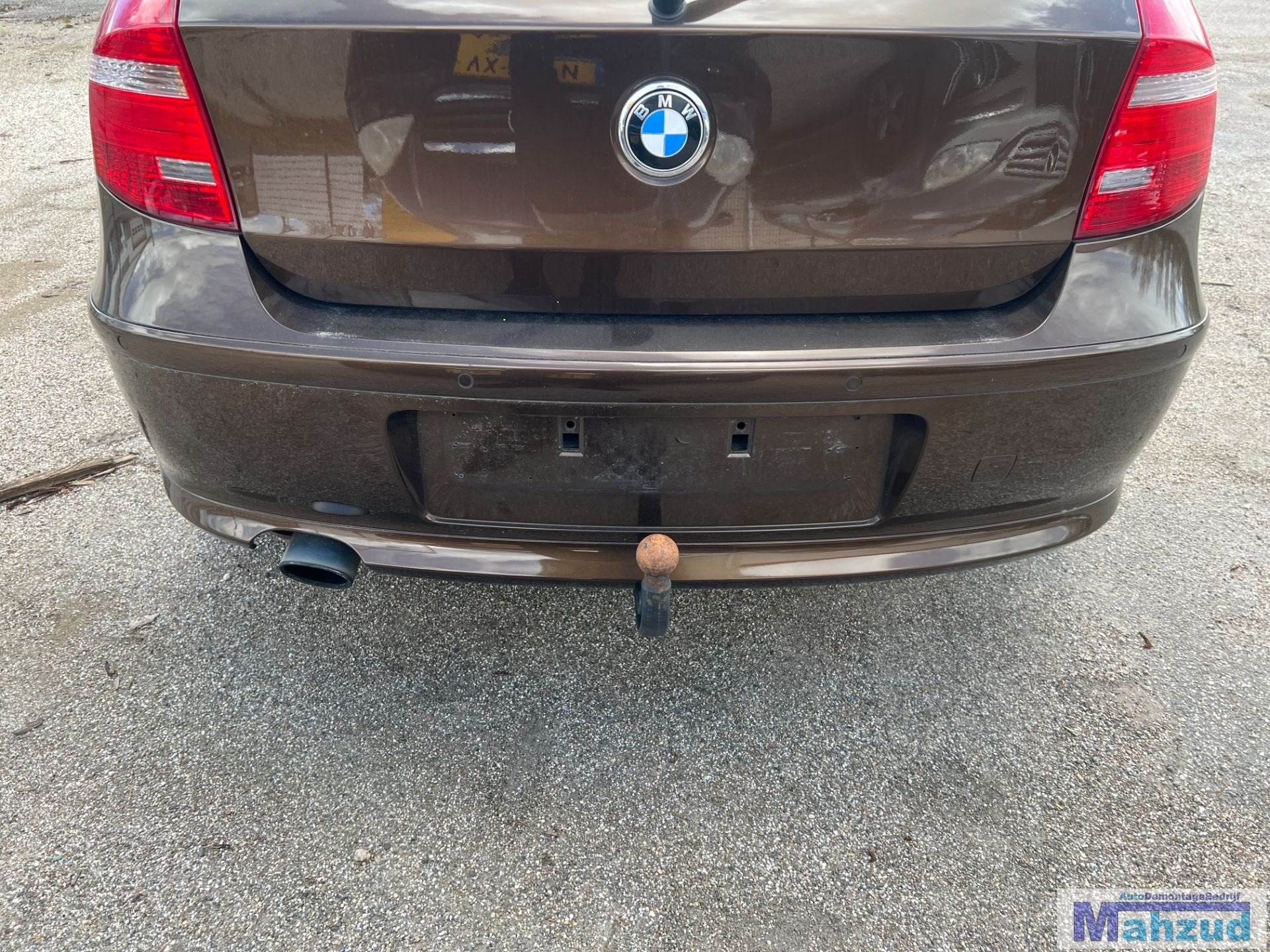 BMW 1 serie E87 Bruin B09/8 achterbumper 2004-2011, Petuelring 130
80788  Munich, DE, Gebruikt, Info@bmw.de, Bumper