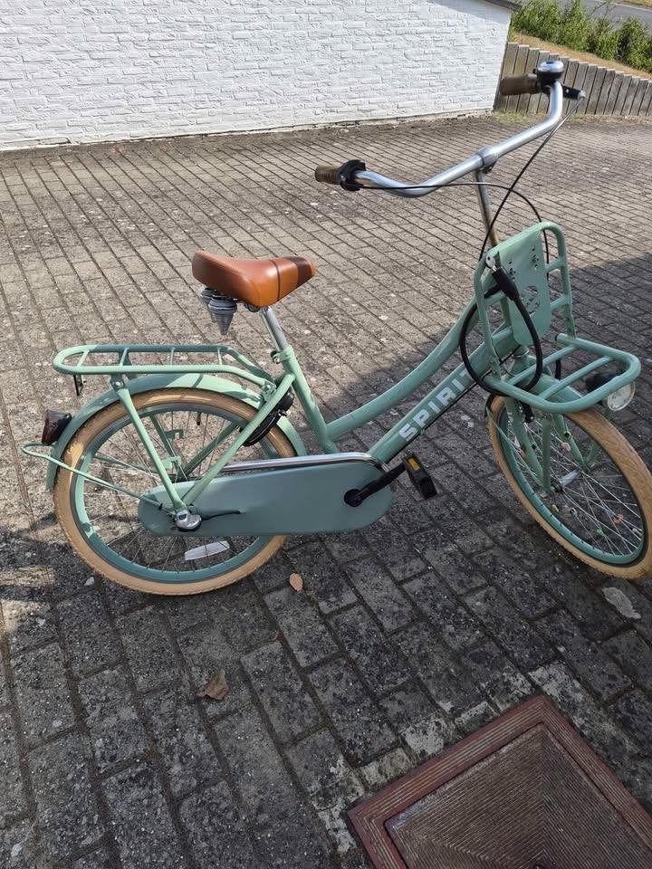 Meisjesfiets merk Spirit  (2021) met hand- en terugtraprem., Fietsen en Brommers, Ophalen, Terugtraprem, 22 inch, Gebruikt