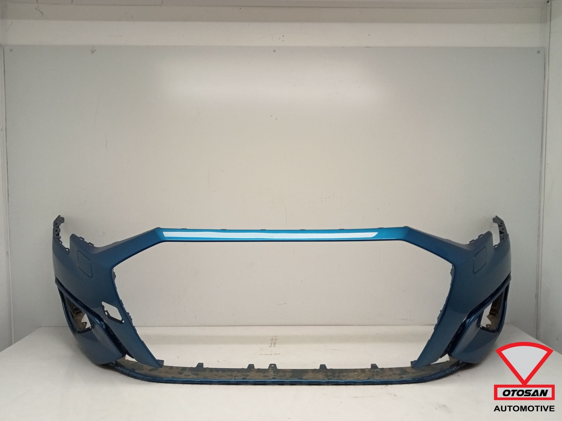 Audi A3 8Y Voorbumper Origineel! 2020+ S-Line, Auto-onderdelen, Gebruikt, AUDI AG, Auto-Union-Strasse 1
85045  Ingolstadt, DE