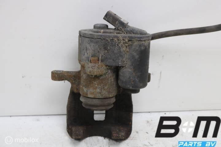 Remklauw rechtsachter VW Tiguan 5N 2.0 5N0615404, Gebruikt
