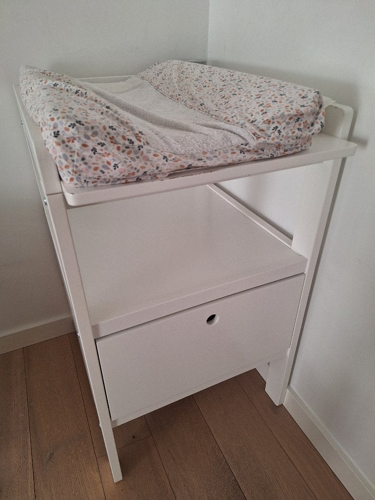 Verzorgingstafel, Enlèvement, Utilisé