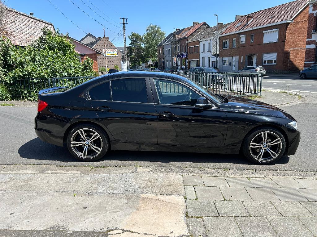 BMW 316 2.0 DIESEL 85(116)KW(HP) FEUILLE ROSE OK, Autos, Cuir, Euro 5, 4 portes, Entreprise