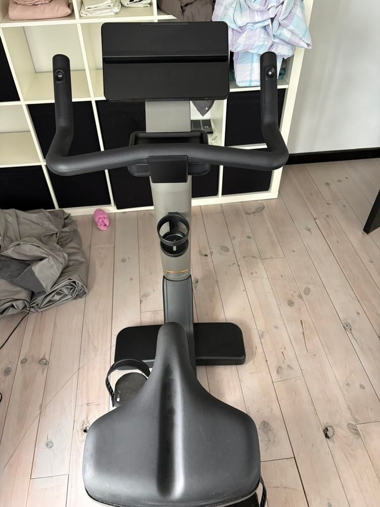 TECHNOGYM HOMETRAINER PREMIUM FITNESSFIETS VAN TOPKWALITEIT, Sport en Fitness, Ophalen of Verzenden, Hometrainer