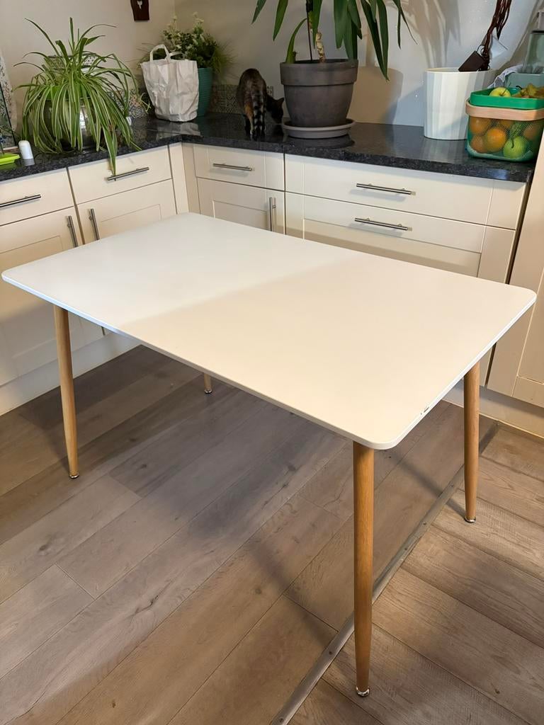 Tafel te koop, Huis en Inrichting, Tafels | Eettafels, Ophalen of Verzenden, Zo goed als nieuw