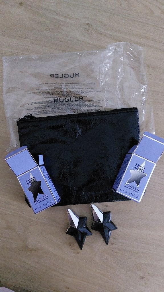 MINIATURES DE PARFUM ANGEL FANTASM MUGLER + TROUSSE MUGLER, Collections, Parfums, Enlèvement, Neuf, Miniature, Plein
