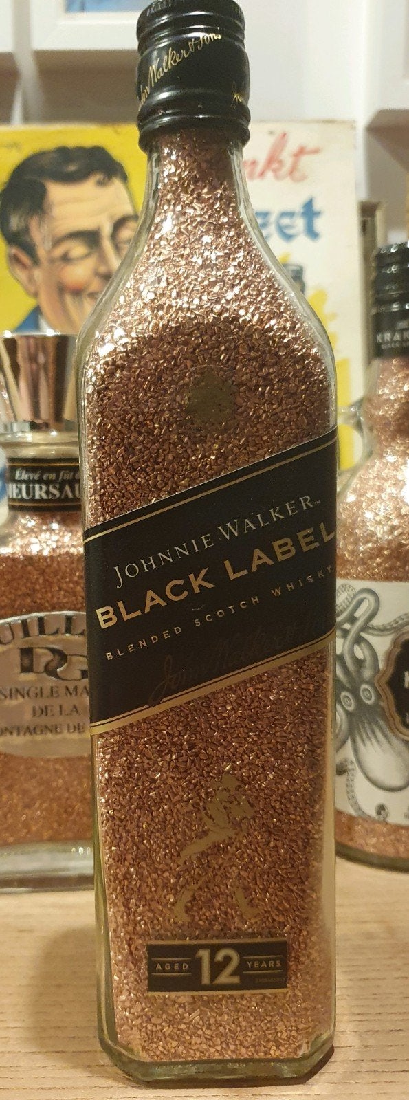 Johnnie Walker Black Label aged 12j met 99,9% kopergranulaat, Enlèvement, Comme neuf, Autres types