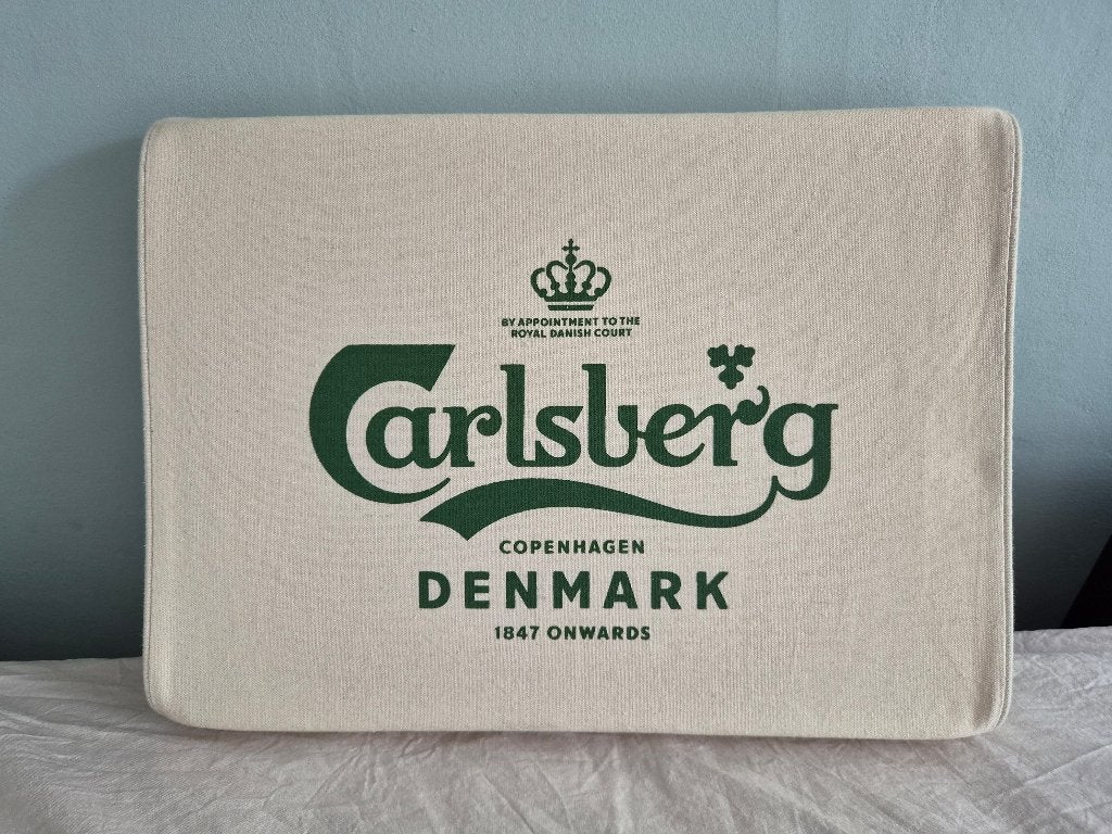 Carlsberg kussen, Ophalen of Verzenden, Zo goed als nieuw, Overige typen, Overige merken