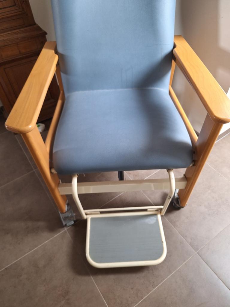 Zetel met wielen, Ophalen