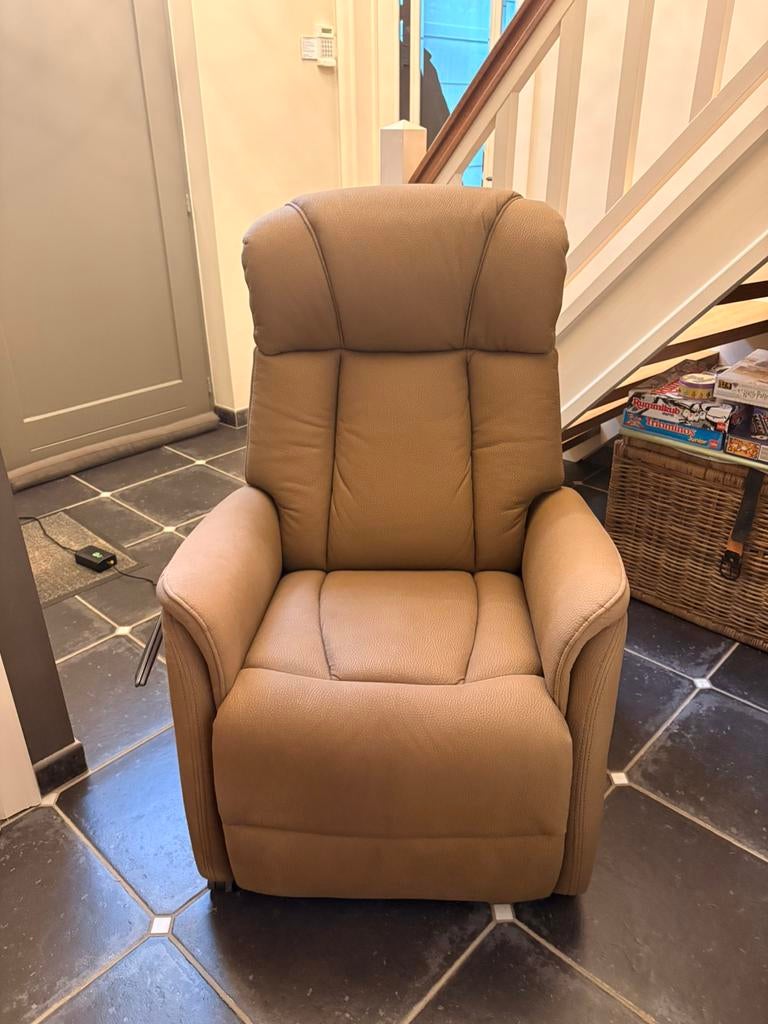 Relaxzetel in leatherlook met liftfunctie, Huis en Inrichting, Fauteuils, Ophalen, 75 tot 100 cm, Zo goed als nieuw, 75 tot 100 cm