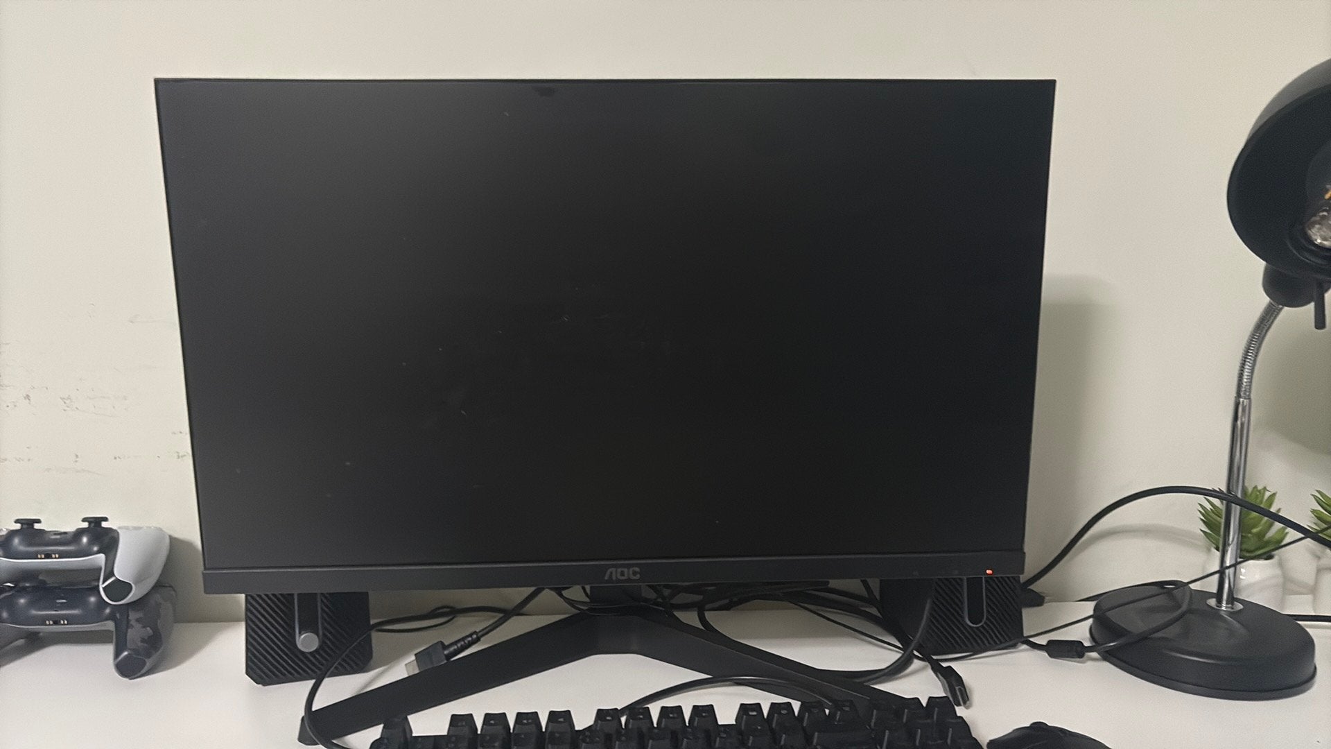 Monitor met ps5 2 cintrollers and keyboard met mouse, Computers en Software, Toetsenborden, Ophalen, Gaming toetsenbord, Azerty