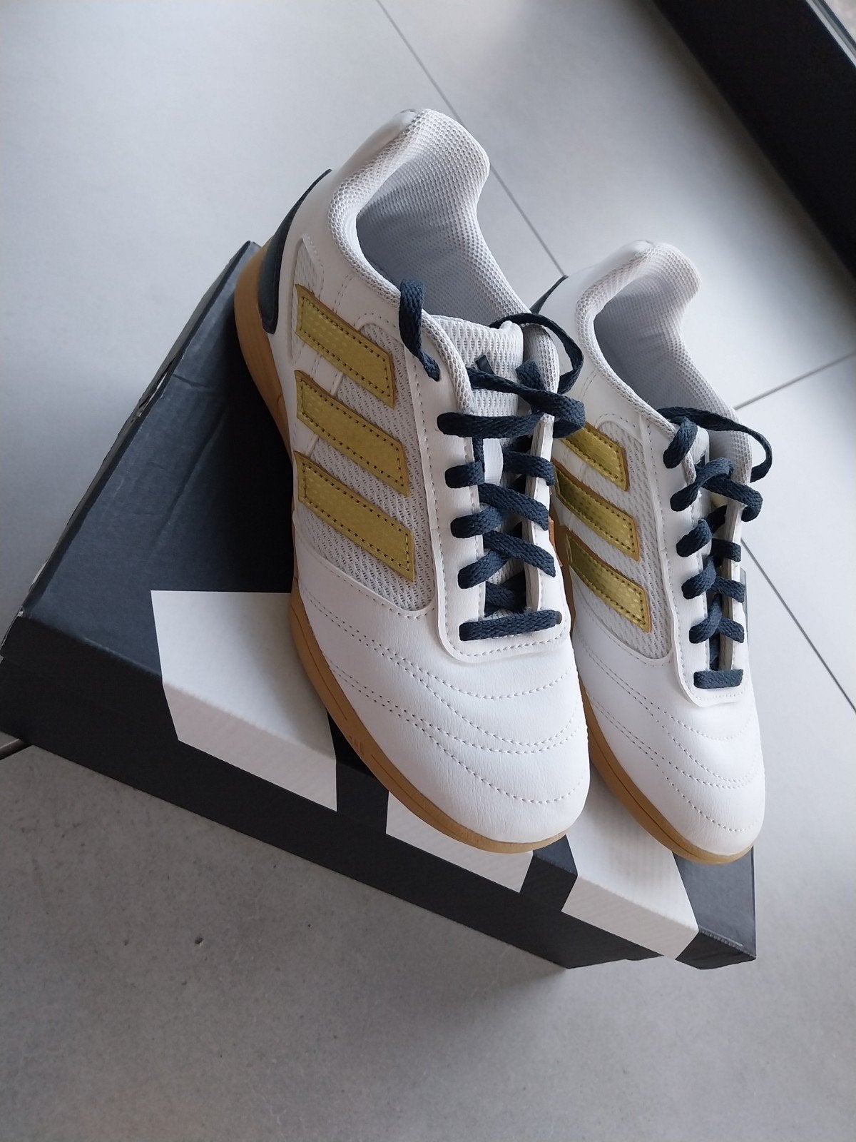 zaalvoetbalschoenen, Ophalen, Nieuw, Adidas