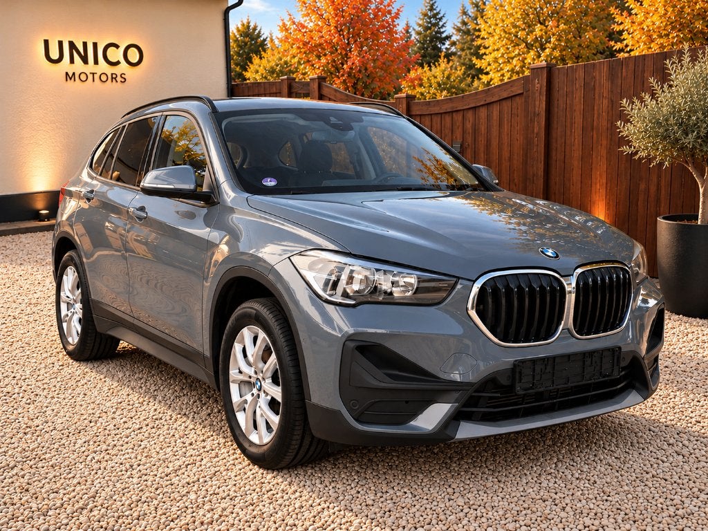 BMW X1 sDrive18i - Automaat - Pano - H.U. - Leder, Auto's, Dealer onderhouden, Leder, Bedrijf, 5 zetels