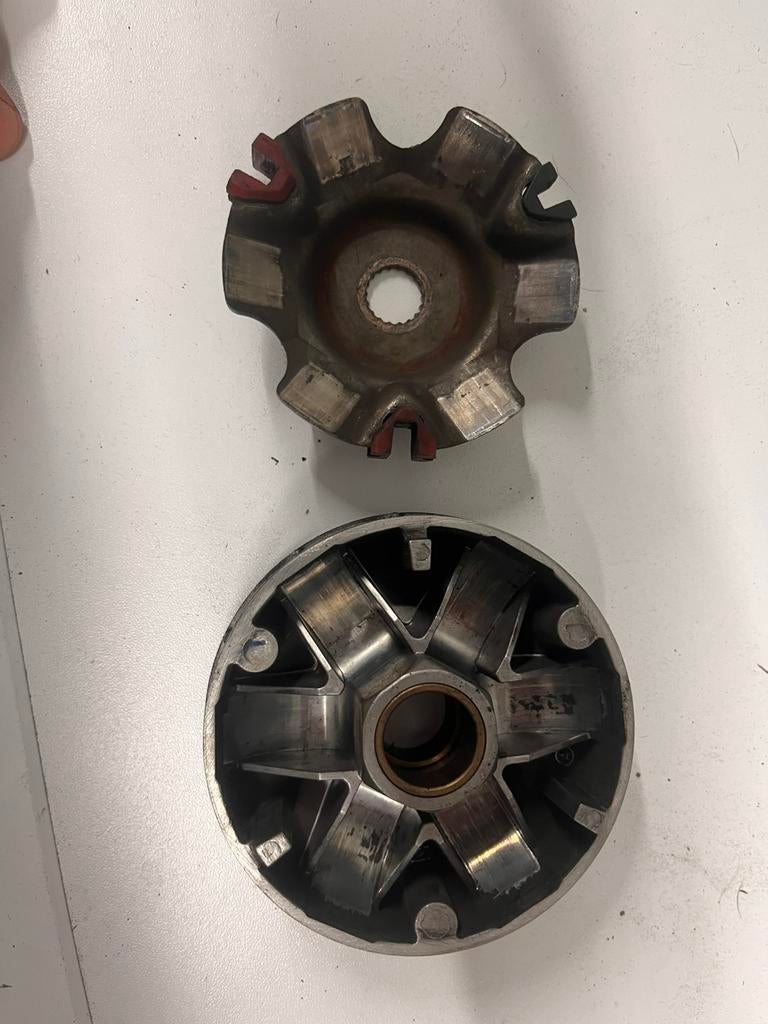 Piagio vespa 2t standaard vario kopeling en kopelingshuis, Ophalen