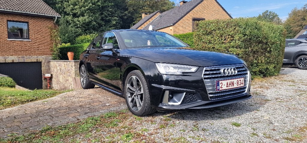 Audi A4 B9 S line 35 tfsi, Euro 6, 4 cilinders, A4, Zwart