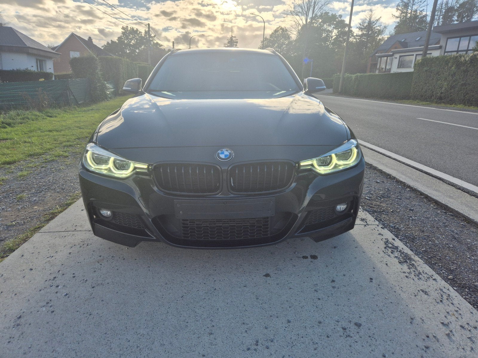 BMW 318D "Pack M" Boîte Automatique, GPS, Cuir, Led, Cuir, Entreprise, Noir, 5 portes