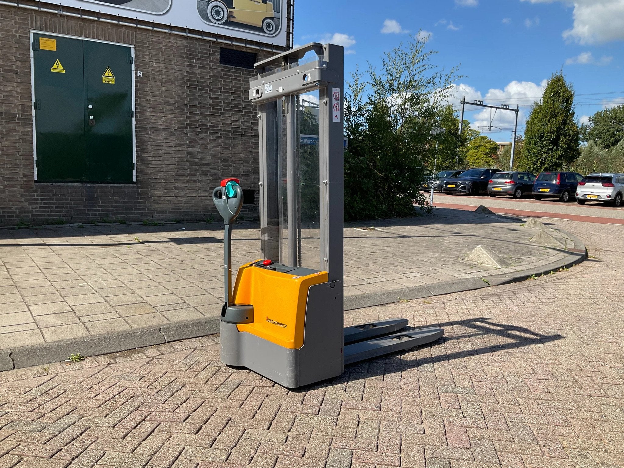 Jungheinrich EJC M10 1000KG 3.30METER STAPELAAR / HEFTRUCK, Stapelaar, Jungheinrich, Tot 1000 kg, Marconistraat 2
3133KL  Vlaardingen, NL