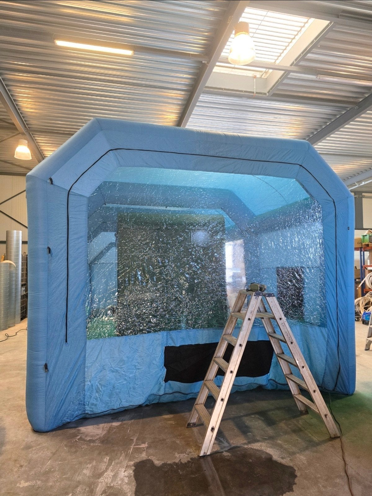 spuitcabine opblaasbaar 9m x 4.9m x 3.6m, Ophalen