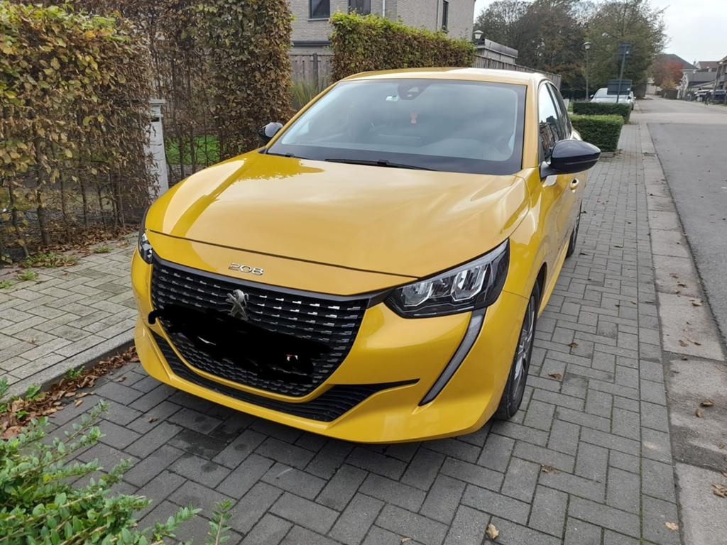 Peugeot 208, Auto's, Peugeot, Voorwielaandrijving, Stof, 1199 cc, Geel