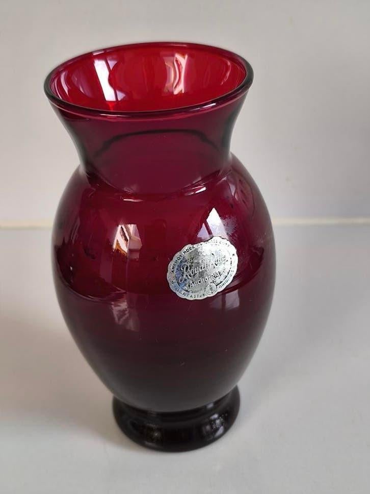 Royal Ruby, robijnrode glazen vaas, Ophalen of Verzenden
