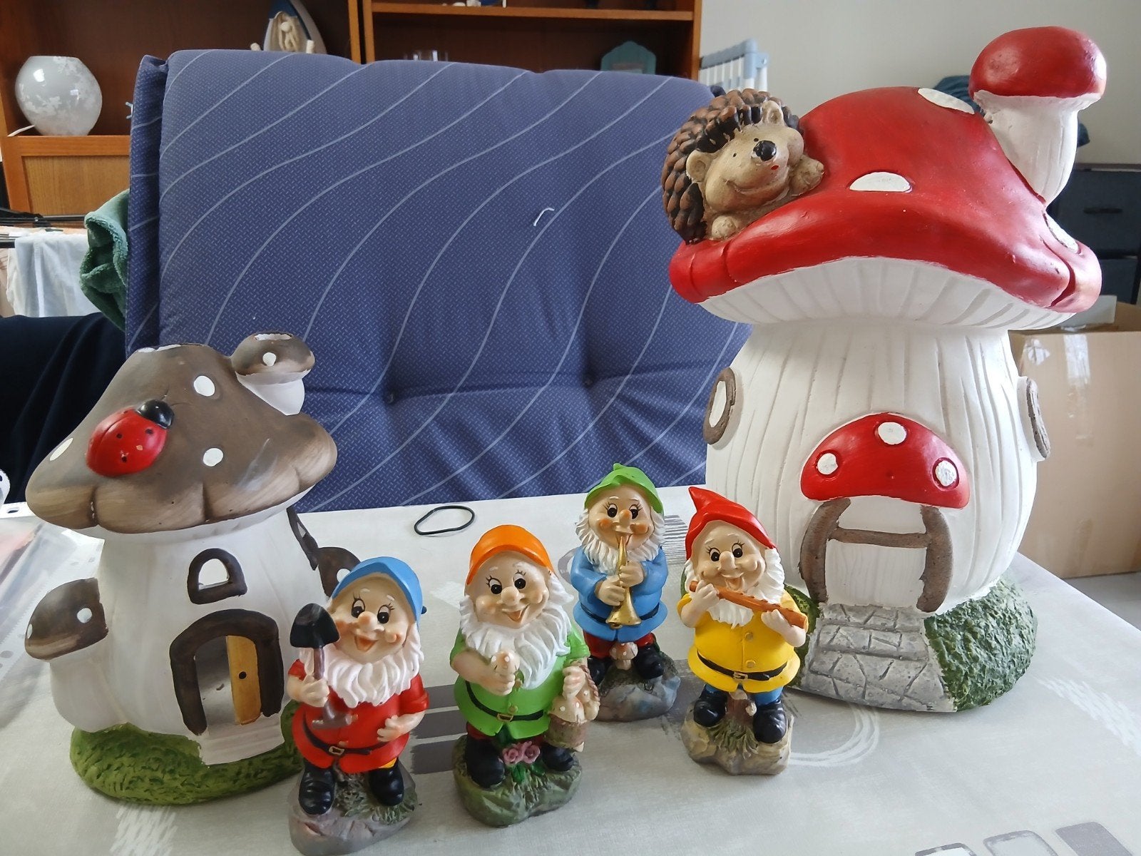 4 Kabouters met 2 paddestoelen, Ophalen
