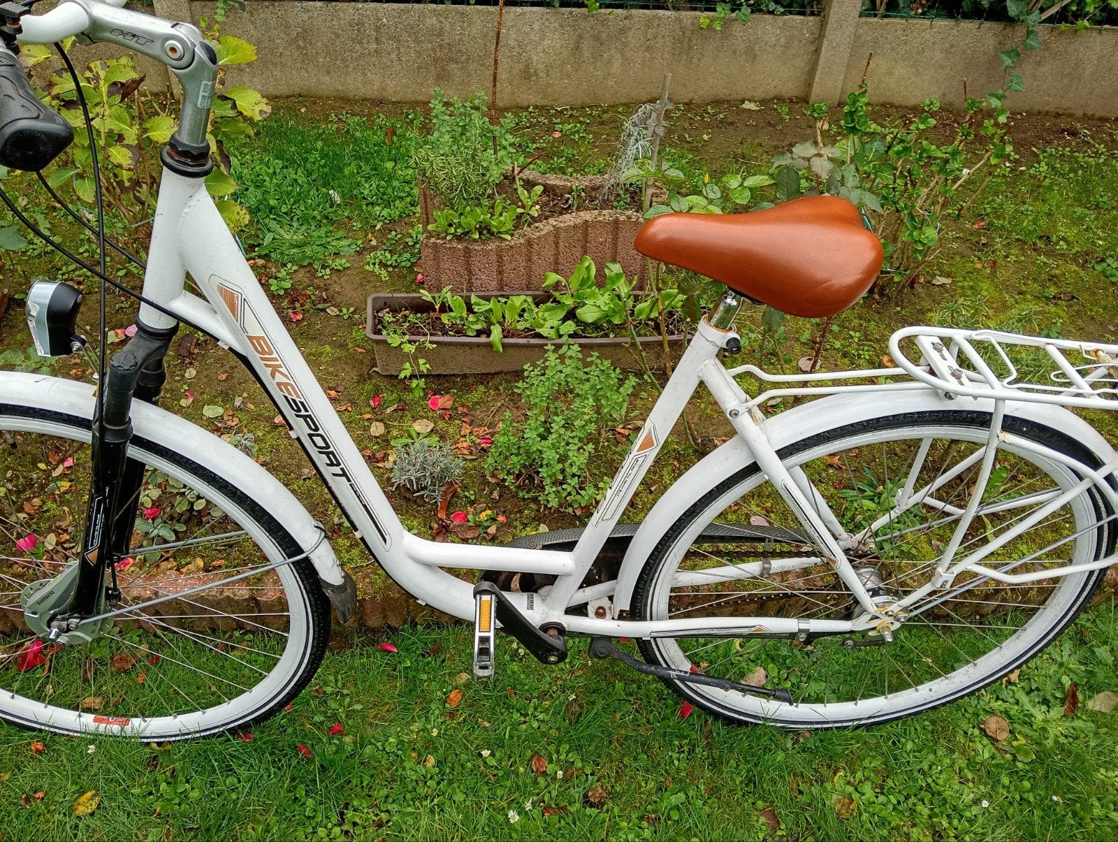 28"INCH FIETS MET 3 VERSNELLINGEN EN VERING, Fietsen en Brommers, Ophalen, Versnellingen