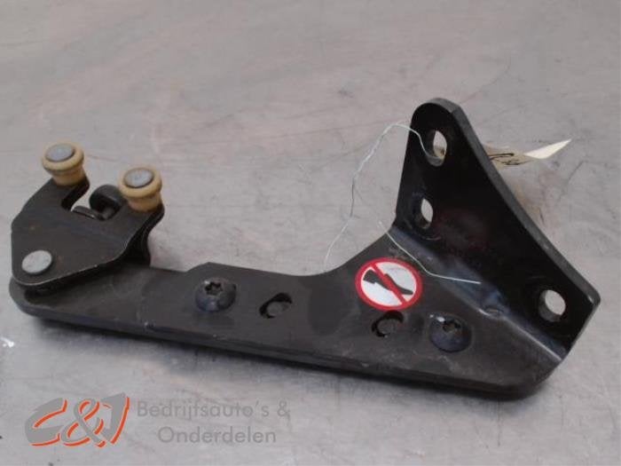 Roulette porte coulissante droite d'un Peugeot Expert (EVL), Autos : Pièces & Accessoires, -, 3 mois de garantie, Utilisé, -