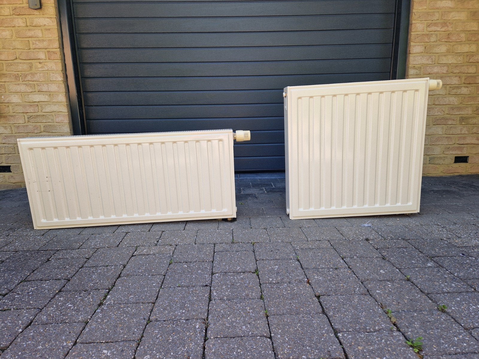 Te koop: 2 radiatoren in goede staat, Doe-het-zelf en Bouw, Verwarming en Radiatoren, Ophalen, Radiator