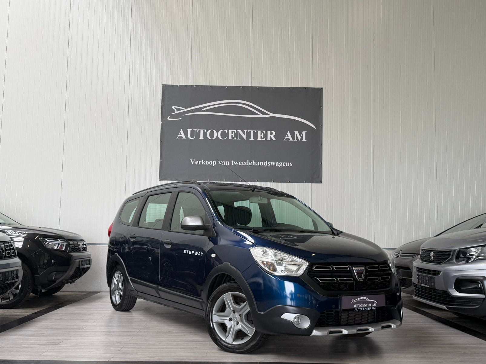 Dacia Lodgy Stepway 1.6i SCe SL Rainbow (EU6.2) CAM** CRUISE, Autos, Dacia, 75 kW, Achat, Euro 6, Entreprise