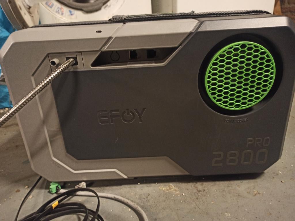Efoy Pro 2800 met fuel manager., Caravans en Kamperen, Ophalen of Verzenden, Zo goed als nieuw