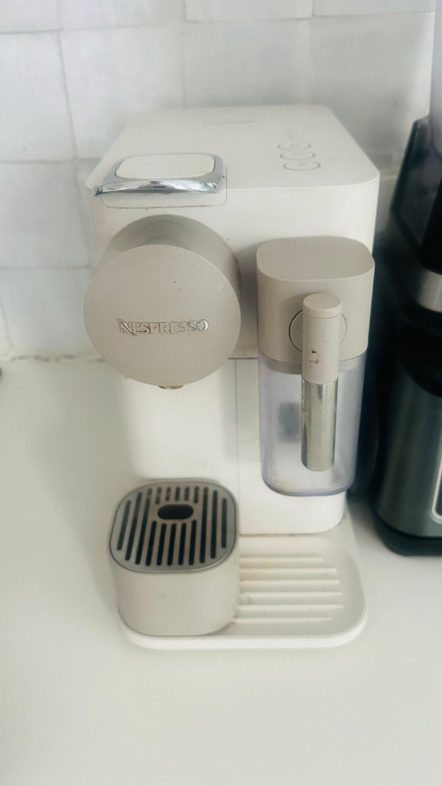 Nespresso De’longhi, Ophalen, Gebruikt, Koffiemachine, Koffiepads en cups