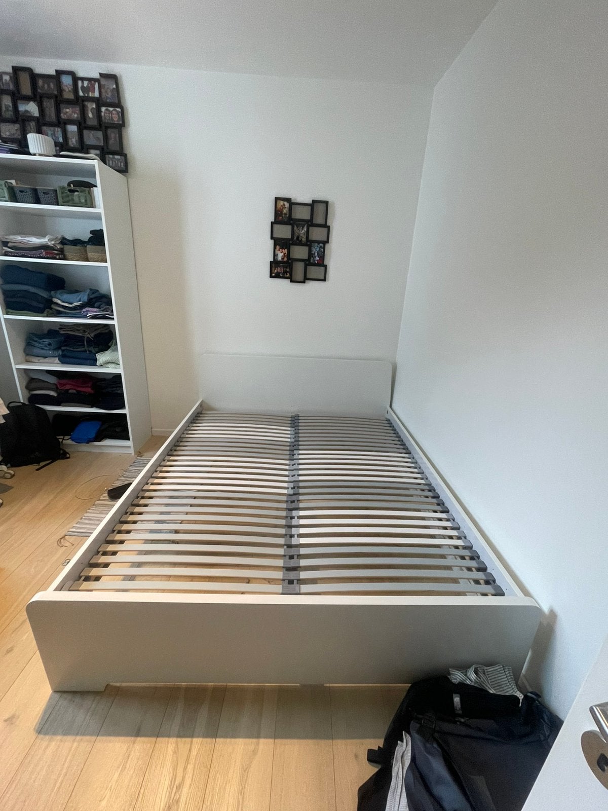 IKEA BEKANT tweepersoonsbed 160x200 – Zeer goede staat, Maison & Meubles, Chambre à coucher | Lits, Comme neuf, 200 cm, Enlèvement