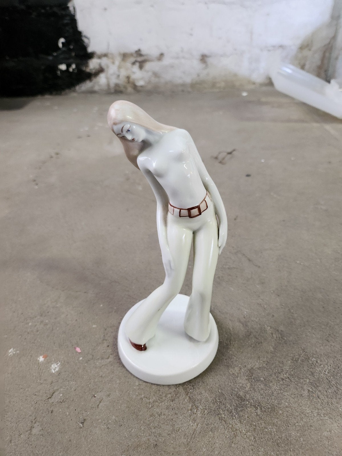 petite statue, Enlèvement ou Envoi