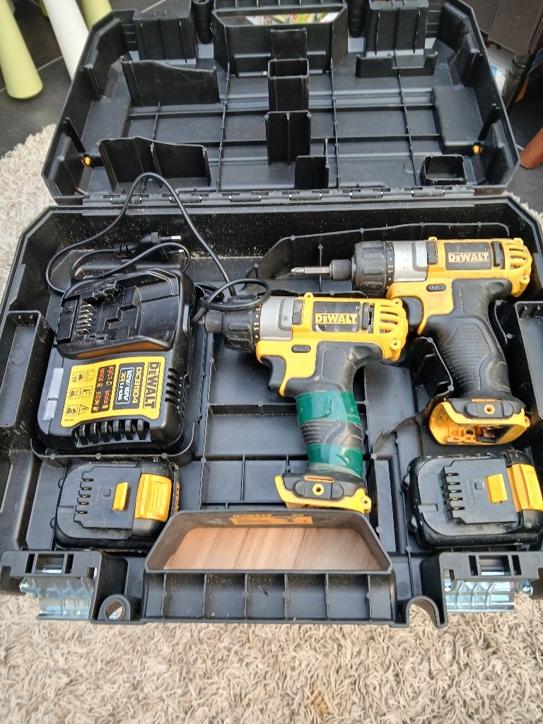 Dewalt : set accu boormachines, Enlèvement ou Envoi, Utilisé, 400 à 600 watts, Foreuse et Perceuse
