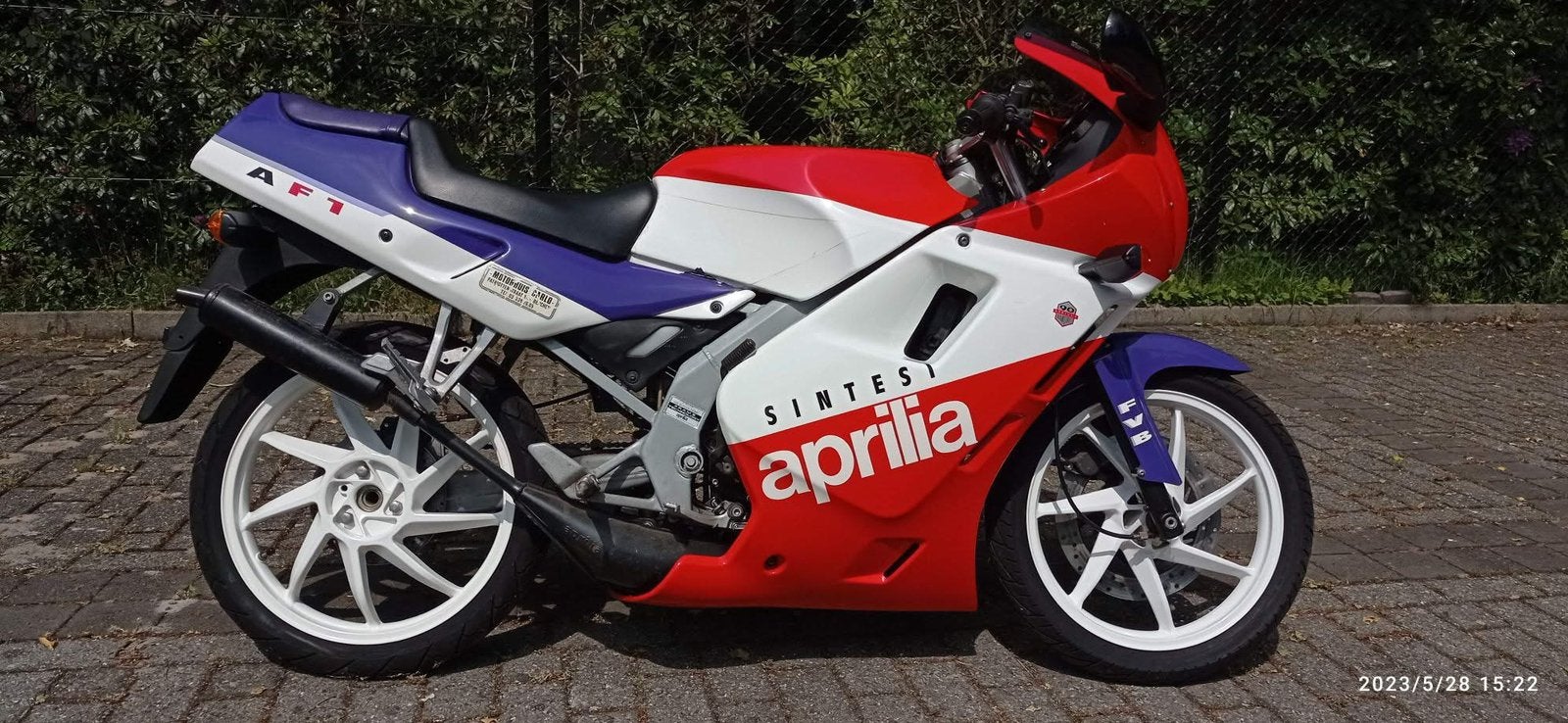 Je cherche une Aprilia AF1, Enlèvement, Comme neuf