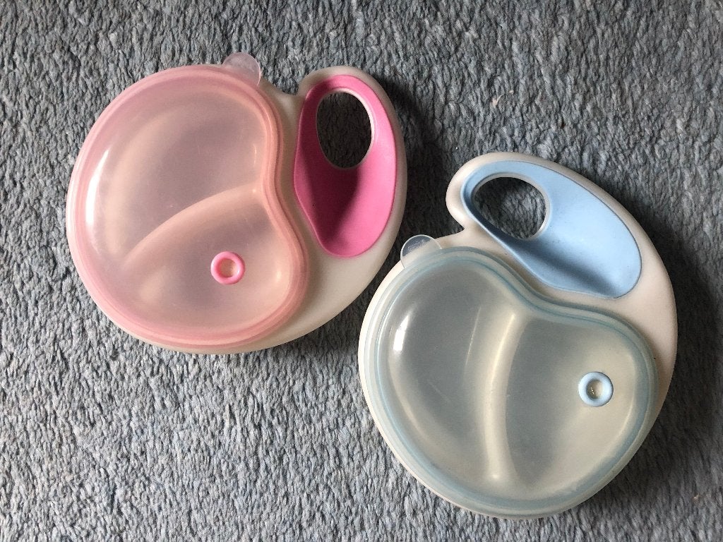 2 assiettte repas pour bebe avec couvercle, Enfants & Bébés, Enlèvement, Utilisé, Autres types