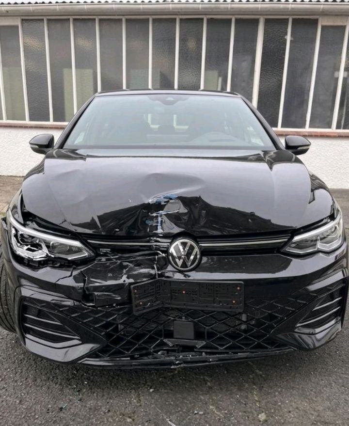 Volkswagen Golf 8 R - Line 2025 Panoramadak, Euro 5, 1498 cc, 4 cilinders, Sound system