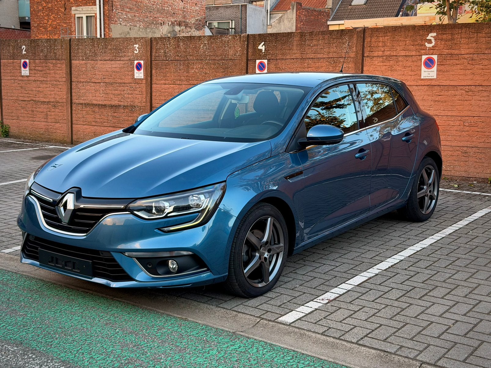 Renault Mégane 1.2 Essence — 2017 — 92.000 km —Climatisation, Autos, 1197 cm³, Argent ou Gris, Achat, Euro 6