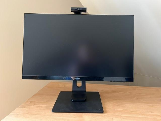 Monitor 24 inch IIYAMA, Computers en Software, Monitoren, Gebruikt, 60 Hz of minder, DisplayPort, HDMI, VGA, Ingebouwde camera